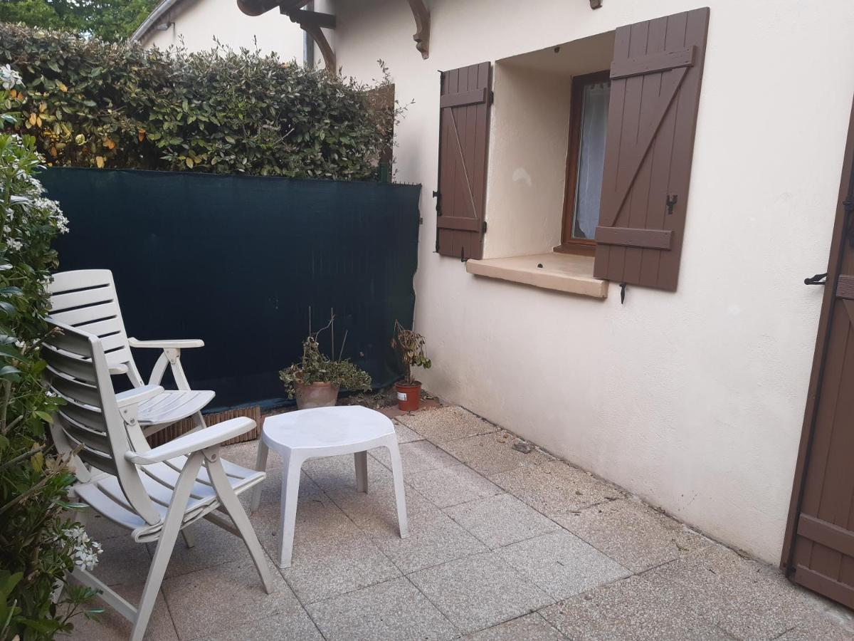 La Belle Ortine Apartment Esbly Екстериор снимка