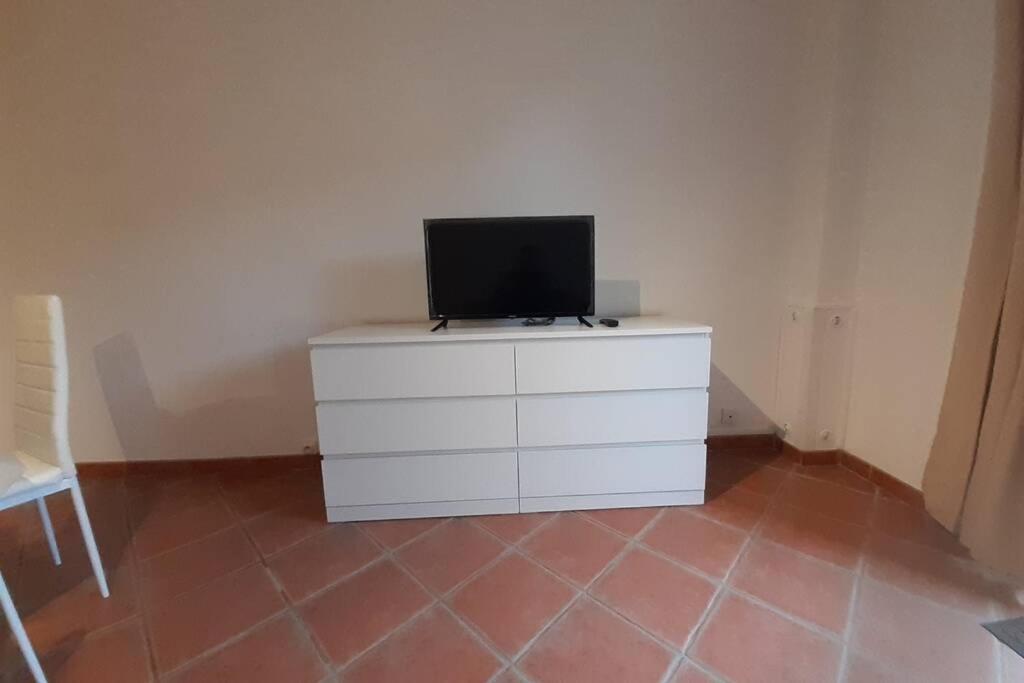 La Belle Ortine Apartment Esbly Екстериор снимка